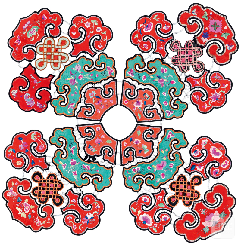 清 四合如意式花卉纹云肩